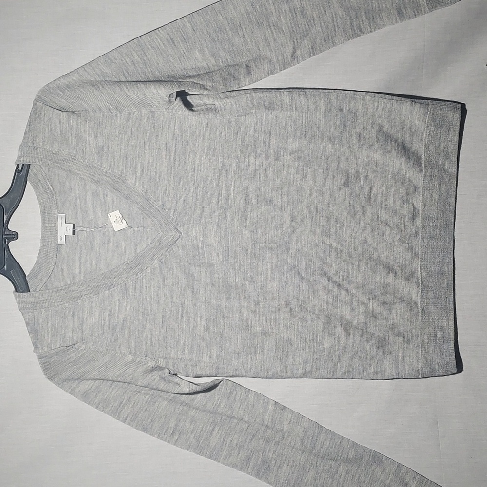 NWT Gap Ultrasoft Wool women's v-neck sweater size large